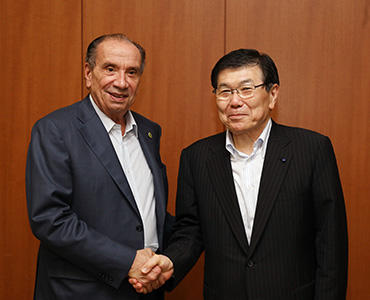 바카라사이트