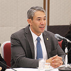 라이브 라이브 바카라